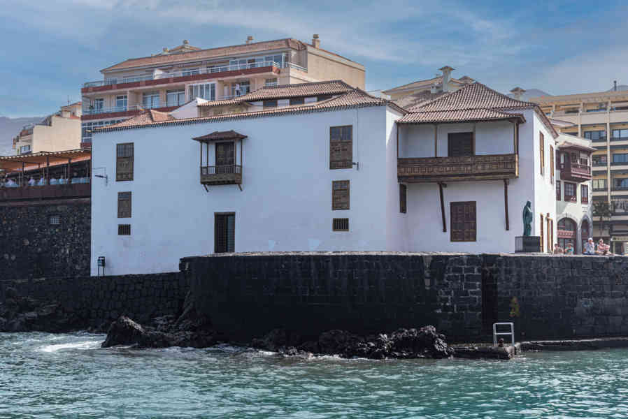 Tenerife 177 - Puerto de la Cruz - Casa de la Aduana.jpg